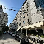 아파트 Enzo Center *