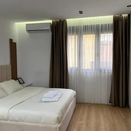 Enzo Center Tirana