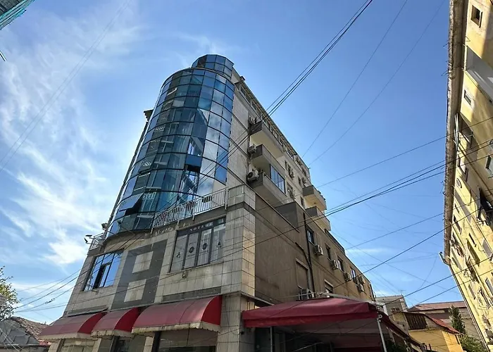 Enzo Center