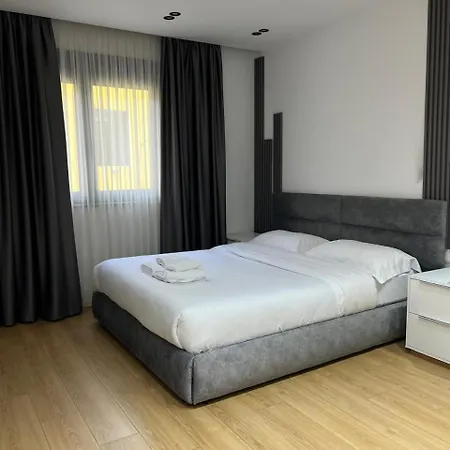 Enzo Center Apartamento Tirana
