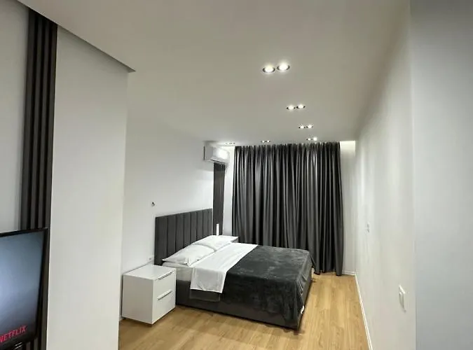 Enzo Center *