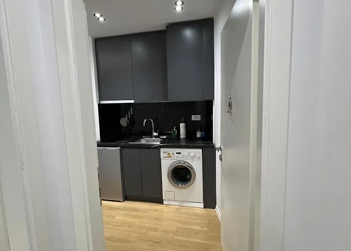 Enzo Center Tirana